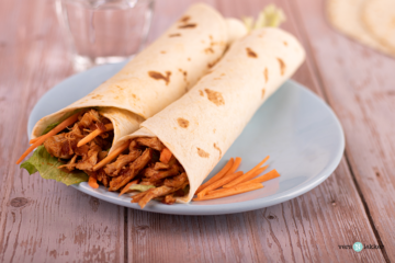 Pulled chicken wraps