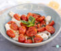 Witte vis met tomaten basilicum saus